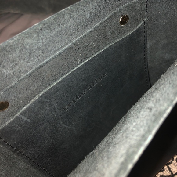 Tribe Alive Black Leather Handbag - Picture 2 of 4